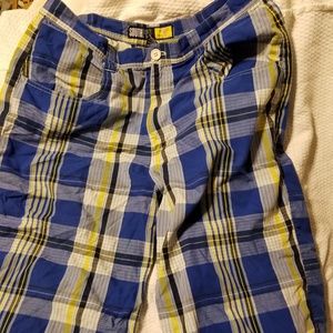 SOUTH POLE SHORTS SIZE 36